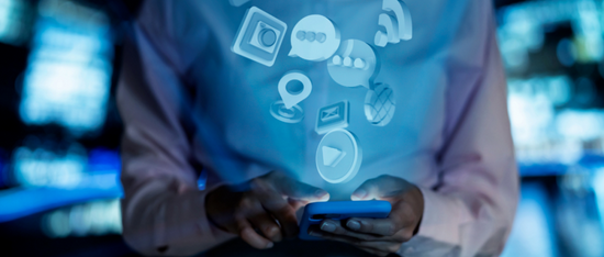 老铁留不住宿华