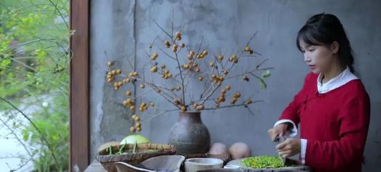 唯美的李子柒,世俗的商业化