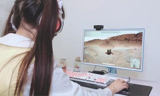 每天工作6小时月收入过万 &quot;电竞培练师&quot