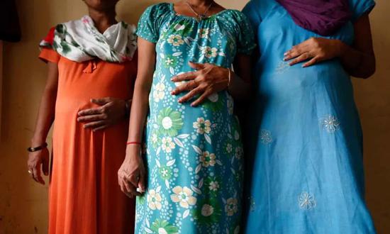 印度曾是最受欢迎的“代孕旅游目的地” | Mansi Thapliyal， Reuters