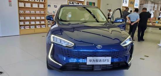 华为富力广场体验店来源：未来汽车日报