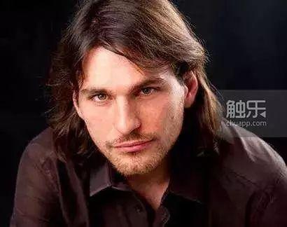 相亲指南:这款教你泡妞的游戏是一份来自遥远欧洲的相亲指南 这样一个人告诉你自己初吻保留到21岁的时候,听听就好