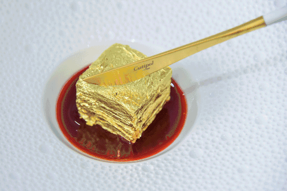 金箔蛋糕 看上去好看又好吃 来源丨网络