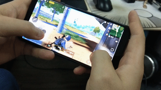 ▲试玩《绝地求生：刺激战场》