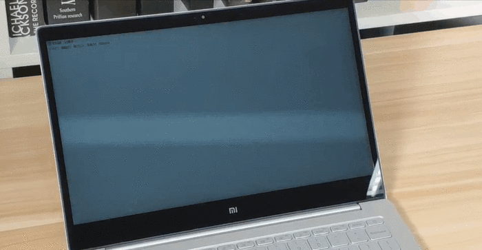 通过手机观察屏闪条纹