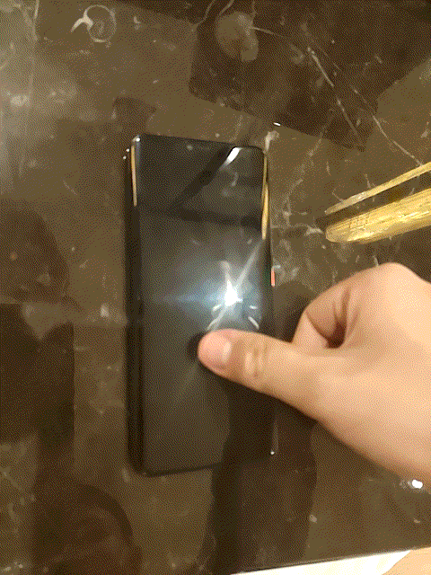 解锁时的反馈动画浑然天成