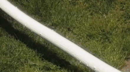 但是他们没有考虑到的是，水结冰后体积会膨胀。