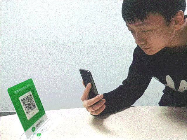 iPhone&nbsp;X结账时场景