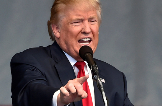 被质疑为何不直接公开爱泼斯坦档案 特朗普威胁吊销ABC电视台牌照