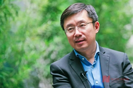 每日经济新闻|爱奇艺亏损收窄但仍未盈利，长视频行业路在何方？