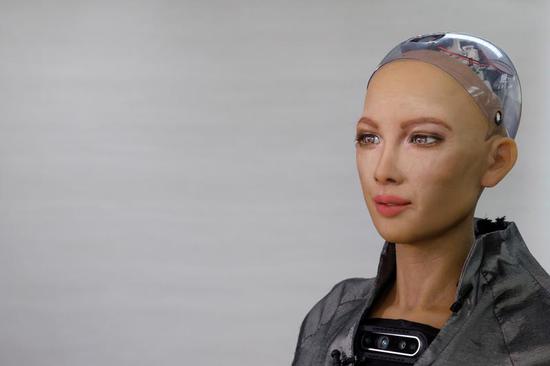 人型机器人“索菲亚”制造商计划年底前量产机器人