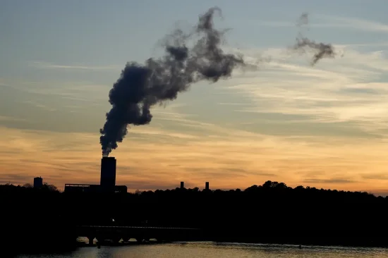 美国环保署新规出台 燃煤电厂要么减排要么关门