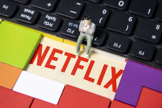 Netflix 新季度财报将至：流媒体大战引发的巨额投资能否获得回报？