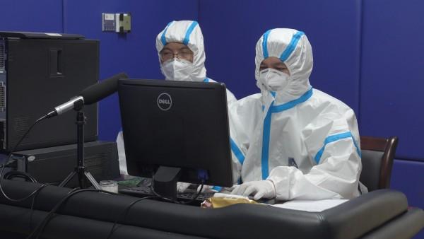 图说：约谈该网络外卖平台相关负责人。警方供图