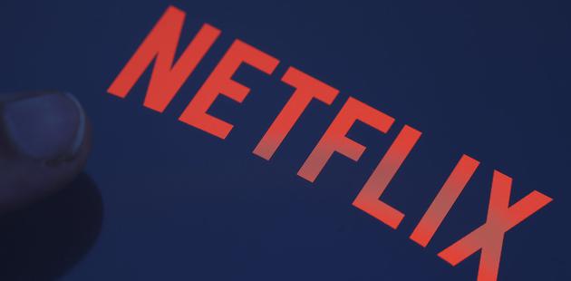 Netflix前传:上市失败,泡沫裁员,CEO如何走过生死边缘