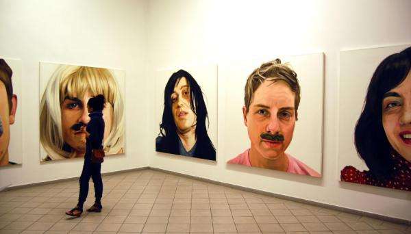 同性恋者反歧视联盟表示，试图改变一个人的性别身份并不亚于试图改变个人性取向的难度。换句话讲，这是很难改变的。有些人可能会采取措施，通过荷尔蒙改变和做手术能够更好地与他们的性行为方式保持一致。但是许多跨性别者无法负担医疗费用或者不愿进行手术。