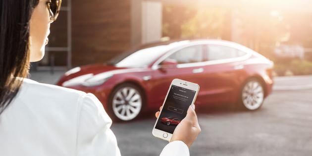 马斯克：明年可能开始租赁Model 3