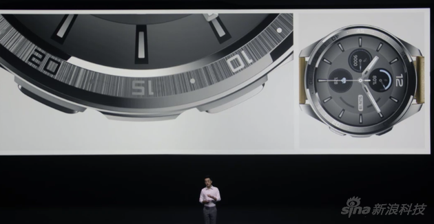 46毫米的表盘是陶瓷材质刻蚀出纹理
