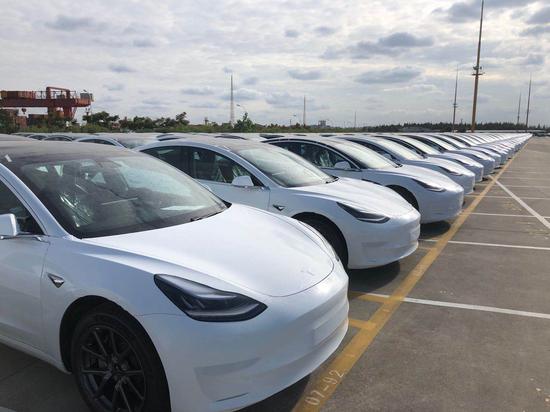 特斯拉上海超级工厂产Model3已经陆续运抵上海海通国际汽车码头