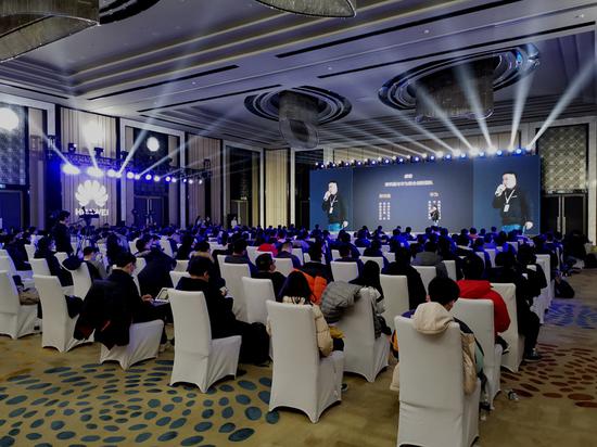 华为：明年将有超40家主流品牌、1亿台设备成为鸿蒙系统新入口