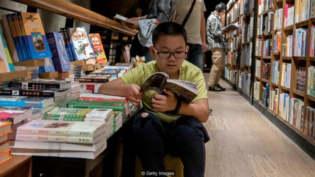 经常阅读小说的人往往具有更高的社交认知