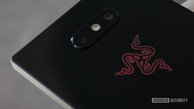 雷蛇Razer Phone 2背面