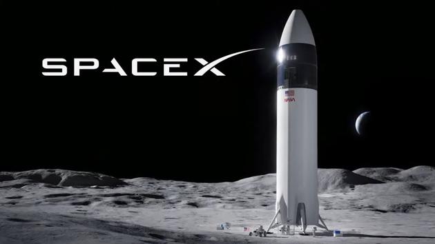 SpaceX还公布了登月版星舰的最新渲染图，新星舰外形很适合在月球极区起降。