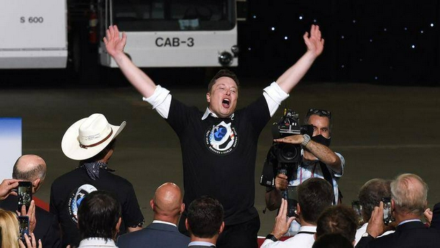 马斯克做了什么，让保险行业如此分裂？