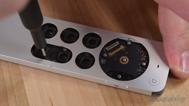 因为公差小，整个产品很紧