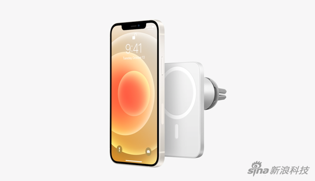 苹果重启magsafe品牌新充电器可同时给手机手表充电 苹果 充电器 Magsafe 手机 新浪科技 新浪网