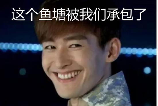 这个塘主用智能化设备,把鱼塘承包了