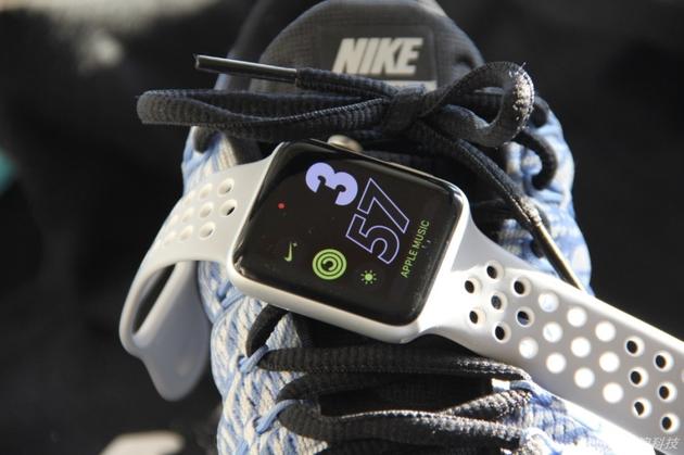 点击表盘nike 直接进入nrc跑步