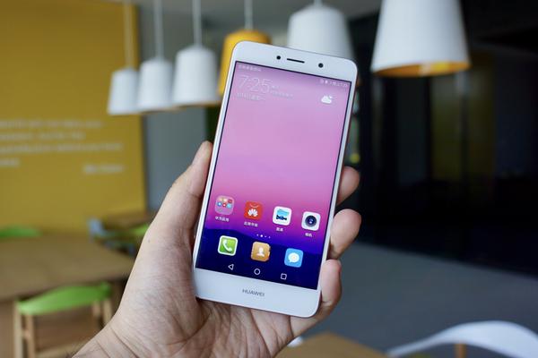 华为畅享7plus图赏