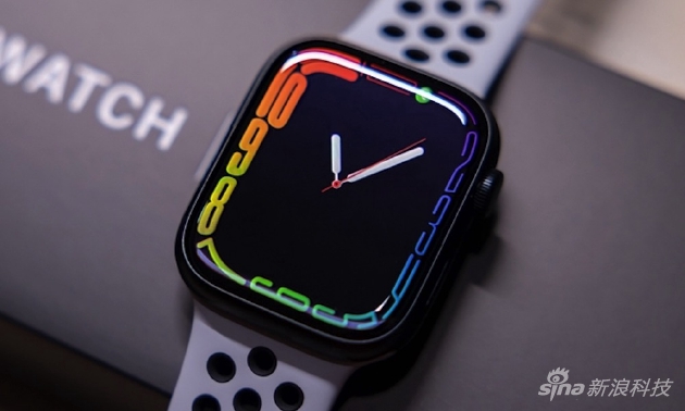 母亲节特辑：为妈妈准备一块Apple Watch 时刻关注她的健康