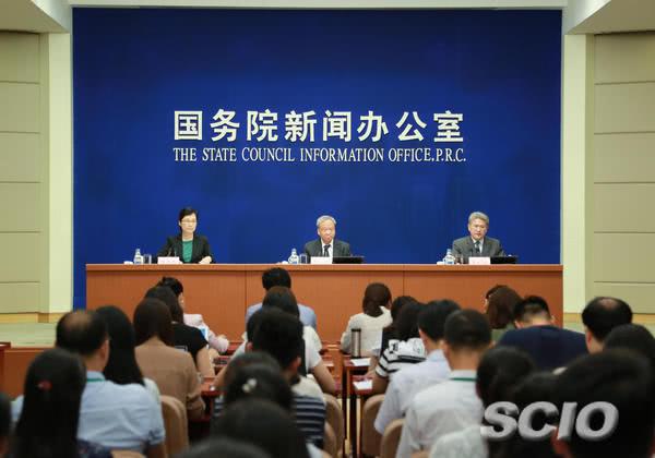 反垃圾短信:举报垃圾短信反被“拉黑”?这次工信部回应了 新闻发布会现场。来源:国新办网站