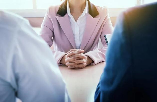 中新经纬|AI面试、搭乐高、蒙眼拼图…这样的招聘你能hold住吗?