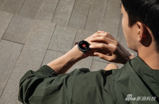 小米手表Color运动版新增了血氧饱和度检测
