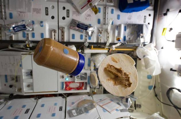 自从1985年第一次登上航天任务菜单以来，墨西哥玉米薄饼就一直是太空餐的“常备菜”。