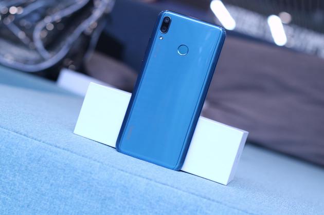 华为畅享9 plus评测:入门级设备的一次升级