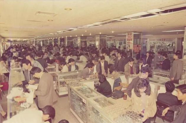 赛格电子器材配套市场
