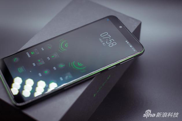 黑鲨手机Helo上手:加上RGB跑马灯性能提升100%?