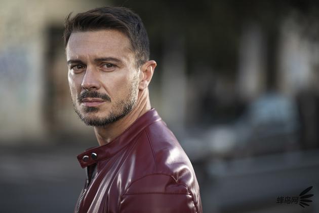 新长焦镜头 徕卡发布Summilux