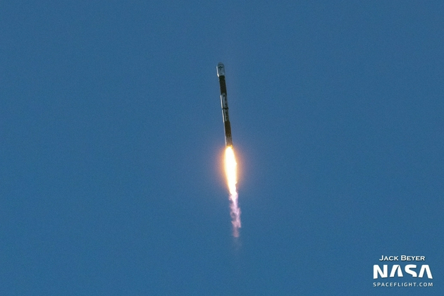 Alpha火箭起飞画面