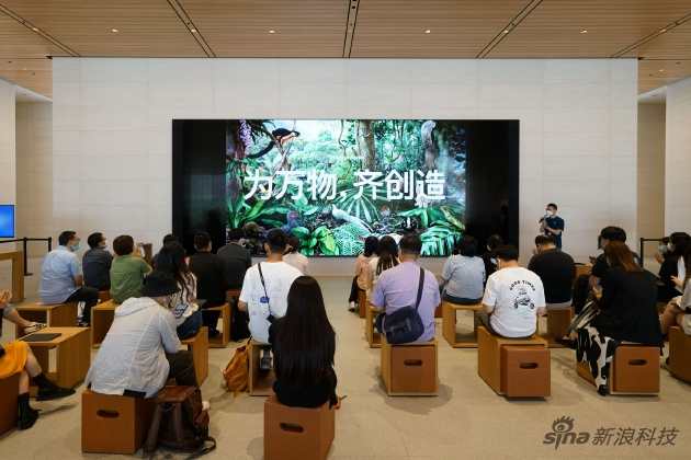 Today at Apple “为万物 齐创造” 毕业典礼