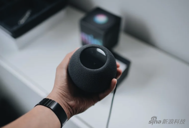 HomePod mini is really small