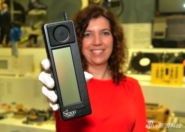 IBM Simon，没有实体键盘的“智能机”