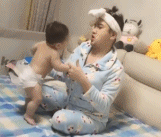 当爸爸带孩子gif搞笑图片