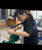 拉锯有多快乐gif搞笑图片