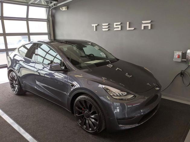 喜提新车!特斯拉正式交付Model Y