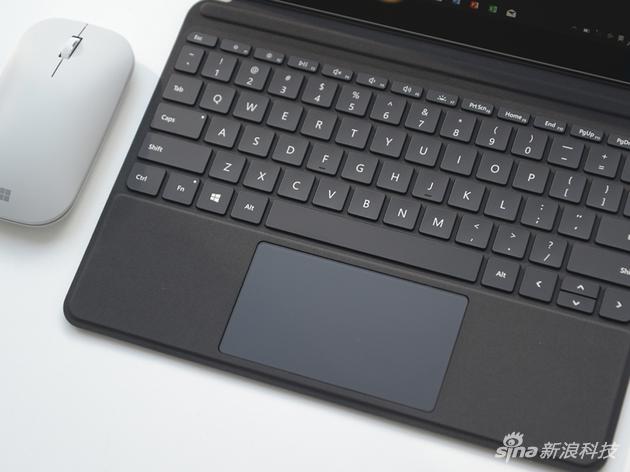 Surface Go配套的键盘盖